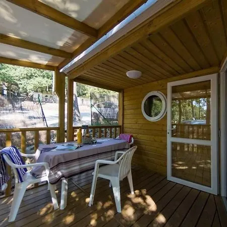 Maeva Escapades Les Playes Campsite
